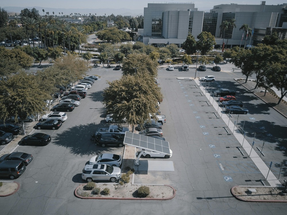 Les entreprises marocaines qui investissent dans les bornes de recharge